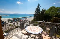 Apartments Villa Castello Hotels in Uvala Stipanja
