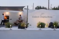 Caldera's Dolphin Suites Hotels in Megalochori