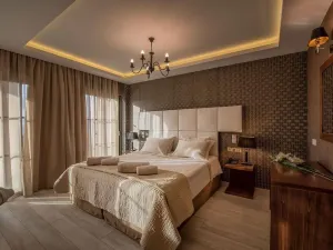 Elegance Luxury Executive Suites - Adults Only