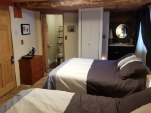 Northern Sky Lodge Hotels in Fairbanks North Star