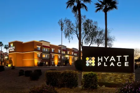 Hyatt Place Phoenix Chandler Fashion Center
