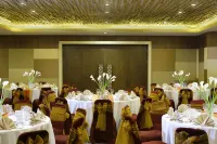 Hotel Santika Pandegiling - Surabaya - breakfast