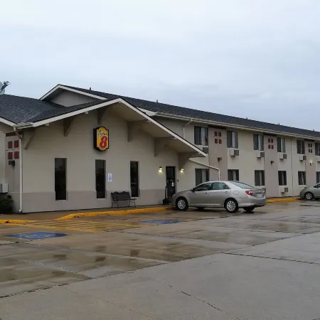 Super 8 by Wyndham Keokuk