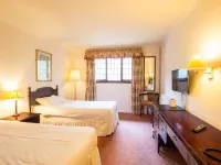 The Devil's Punchbowl Hotel Hotels in Hindhead