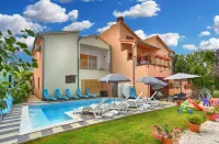 Apartments Olea Phasiana - موقف سيارات