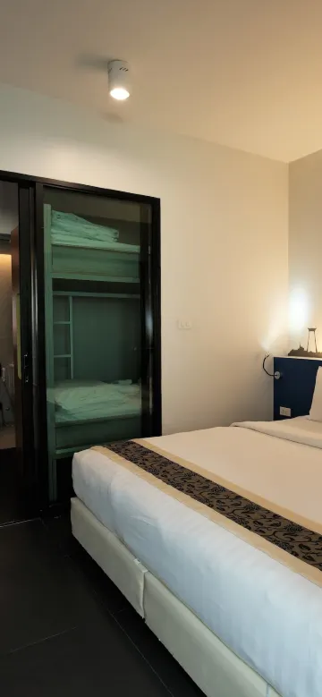 สตูดิโอสำหรับ 4 ท่าน