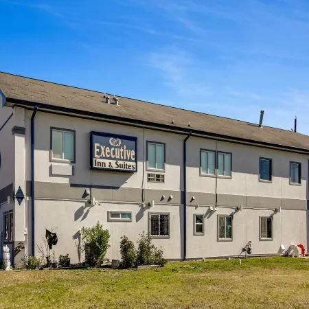 Executive Inn & Suites