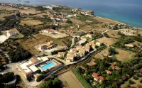 Astra Village Hotel Suites - Gym