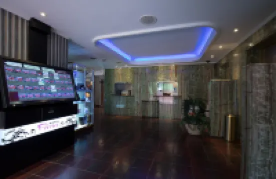 Hotel Perrier (Adult Only)