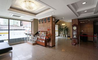 Insadong Crown Hotel