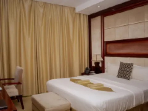 Hotel Gloria Inn โรงแรมในลูบุมบาชิ