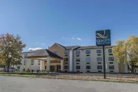 Quality Inn & Suites Hotels in Harmar Township