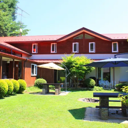 Pension Field