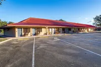 Camp Mack Lodge, Marina & RV Resort Hotels in Lake Wales