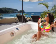Papa Freds Beach Resort - Hot Tub