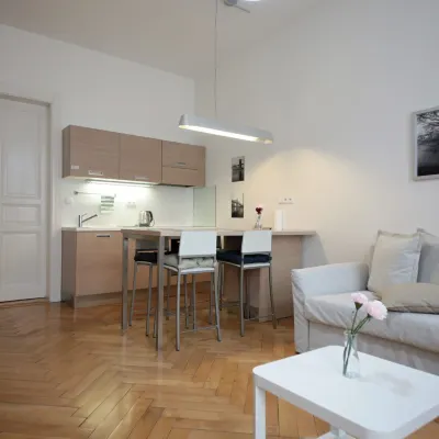 City Castle Aparthotel Các khách sạn gần Ga Prague - Dejvice