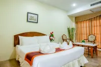 Goldenland Resort Hotels in Chok Chai