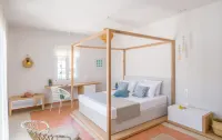 Romantica Hotel Apartments - Balcony