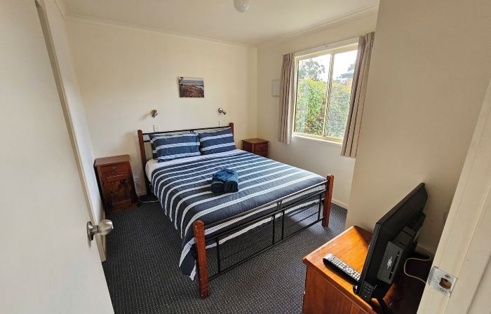 Snug Beach Cabin and Caravan Park