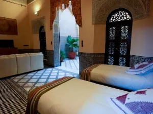 리아드 페스 팔라세테