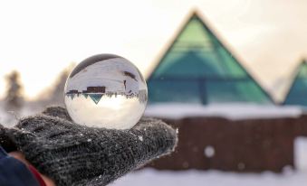 Aurora Pyramid Glass Igloos