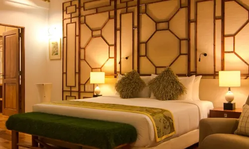 โดนาเทลา รีสอร์ท แอนด์ แซงชัวรี