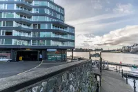 Victoria Regent Waterfront Hotel & Suites