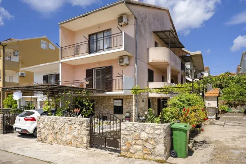 Apartments Zlata Hotels in Vrboska