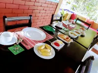 Randoni Villa Hotels in Seeduwa