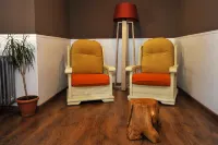 Hostal Vall d'Aneu by Arcas & Sambola