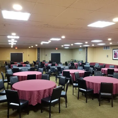 Fairmount Inn & Suites - Stroudsburg, Poconos