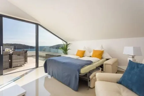 Luxury Apartment Anto with Sea View and Balcony - 4-Star