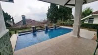 Villa ChavaMinerva Aries Ciater with Private Pool