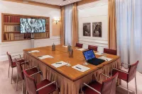 Starhotels Terminus Hotels in Naples