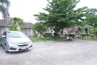 Dahla House Ranong - Bãi đậu xe
