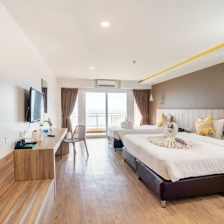 Royal Phala Cliff Beach Resort