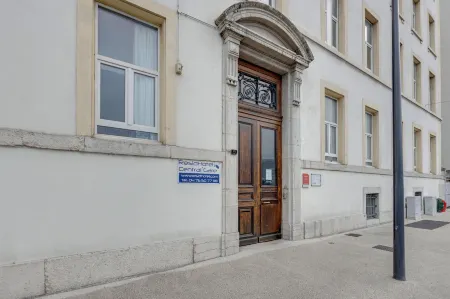 Residhotel le Central'Gare Отели рядом с достопримечательностью «Музей сопротивления и де­портации»