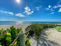The Pearl Beach Inn