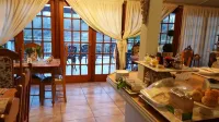 Victoria Manor - breakfast
