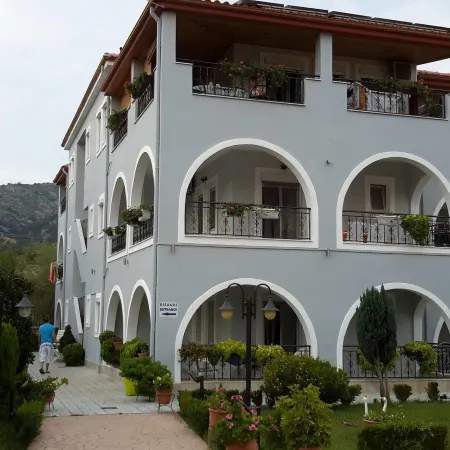 Delphin Rooms Sivota
