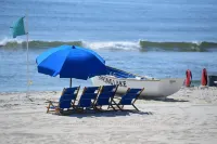 Chateau Inn and Suites