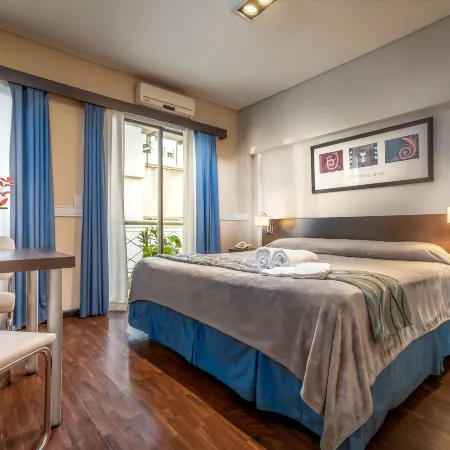 Up Viamonte Hotel Отели рядом с достопримечательностью «Театр «Колон»»