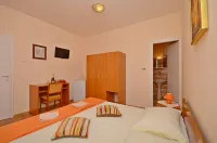 Rooms Ivica Vodice