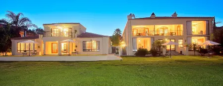 Leopardsong Manor Отели рядом с достопримечательностью «Twenty Three on Riverside»