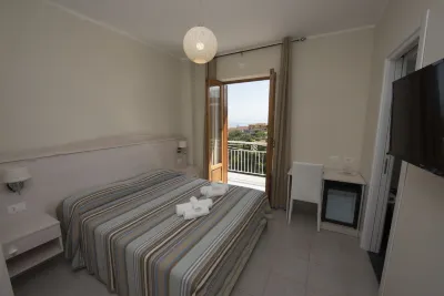 Donna Rosa Accommodation Các khách sạn gần Centro Storico Tropea