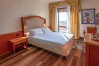 Galzignano Resort Terme & Golf - Hotel Sporting Hotels in Este