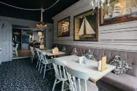 Royal Hotel, Bar & Grill فنادق في دارتفورد