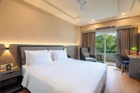 Pramod Convention & Beach Resorts - شرفة