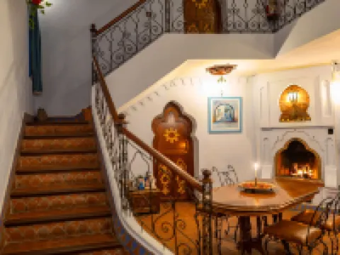 カーサ サビラ シェフシャウエンのホテル