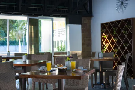 Container Inn Hotel Aeropuerto